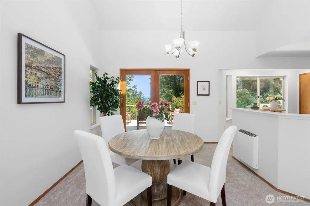 10109 NE Knight Road Bainbridge Island WA 98110