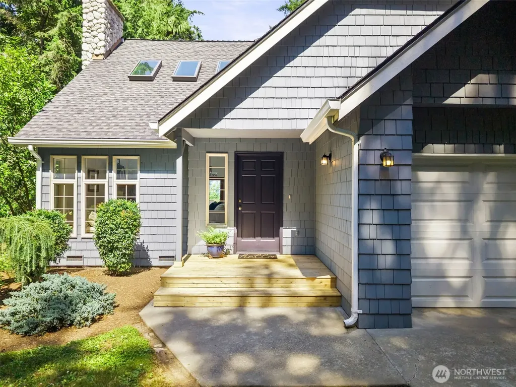 10109 NE Knight Road Bainbridge Island WA 98110