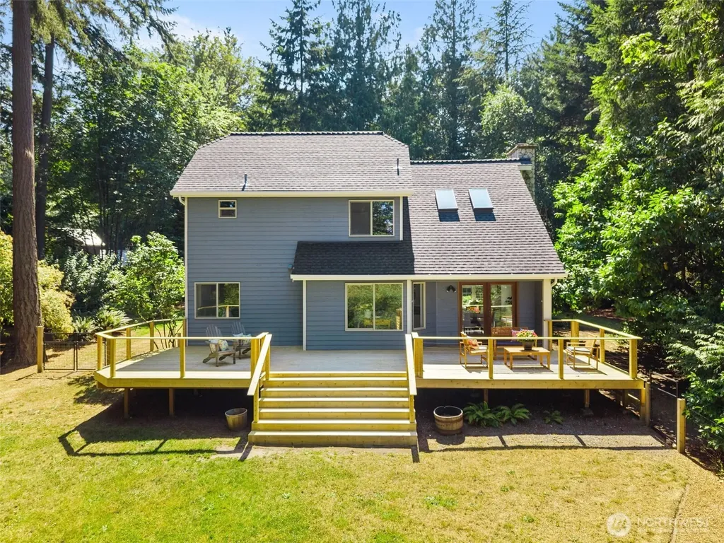 10109 NE Knight Road Bainbridge Island WA 98110