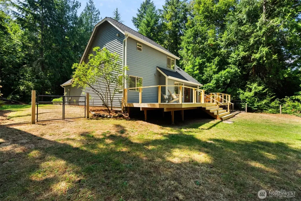 10109 NE Knight Road Bainbridge Island WA 98110
