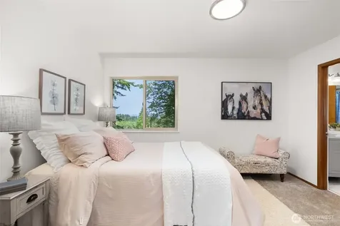 10109 NE Knight Road Bainbridge Island WA 98110