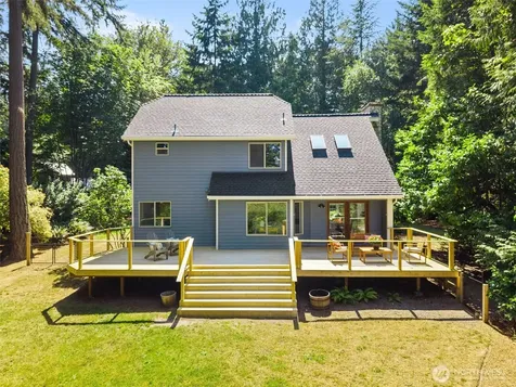 10109 NE Knight Road Bainbridge Island WA 98110
