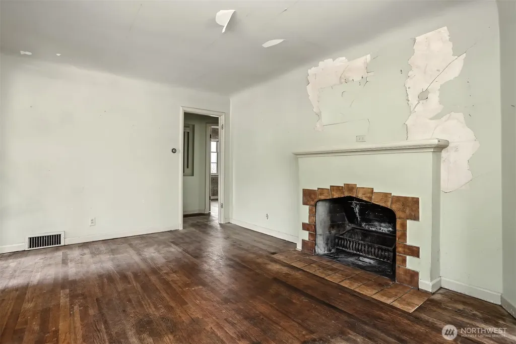 8552 31st Avenue NW Seattle WA 98117