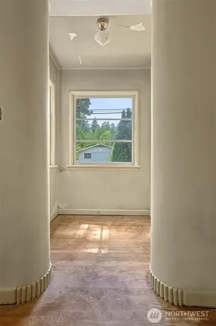 8552 31st Avenue NW Seattle WA 98117