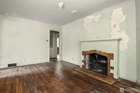 8552 31st Avenue NW Seattle WA 98117
