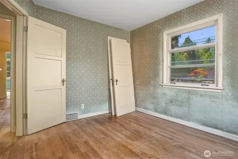 8552 31st Avenue NW Seattle WA 98117