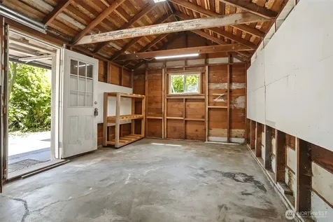 8552 31st Avenue NW Seattle WA 98117
