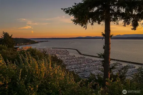 8552 31st Avenue NW Seattle WA 98117