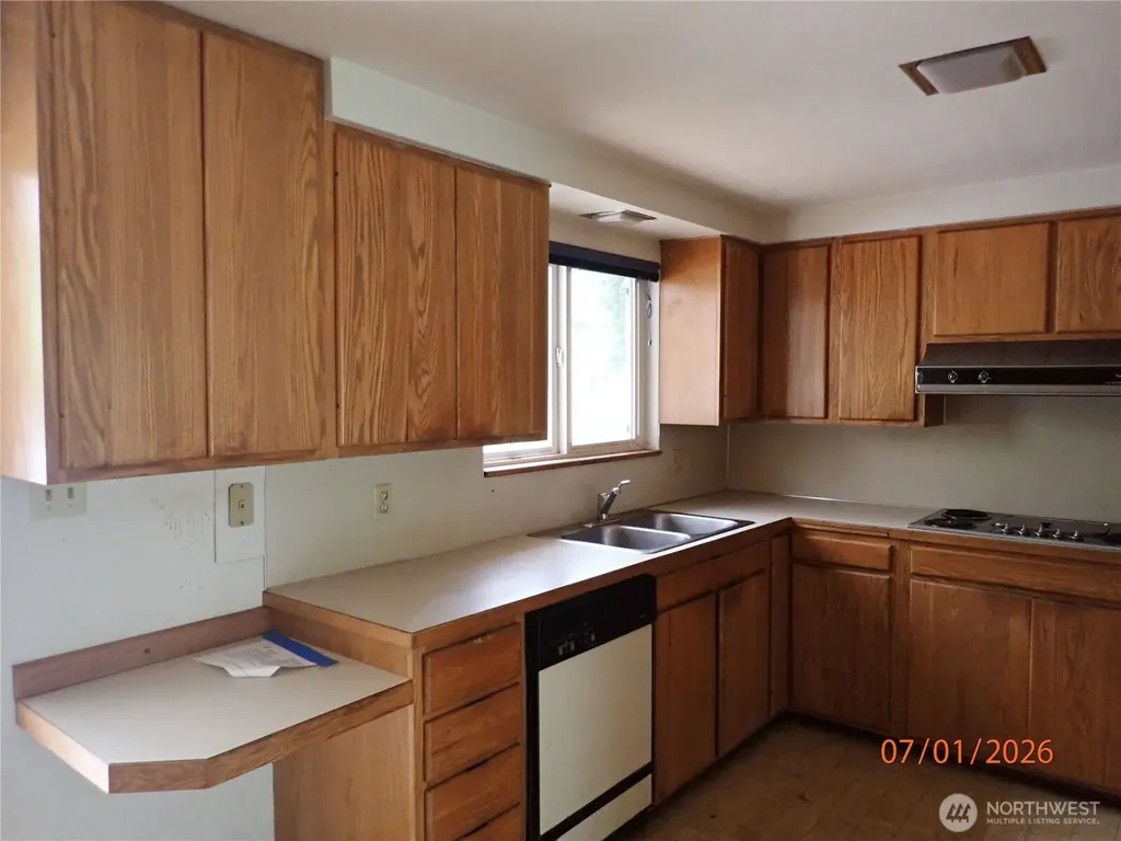 620 W Harriet Avenue Montesano WA 98563