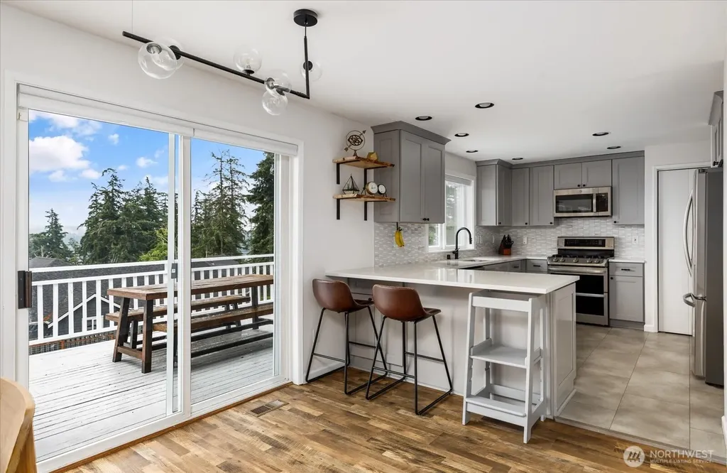 5055 Honeymoon Bay Road Freeland WA 98249