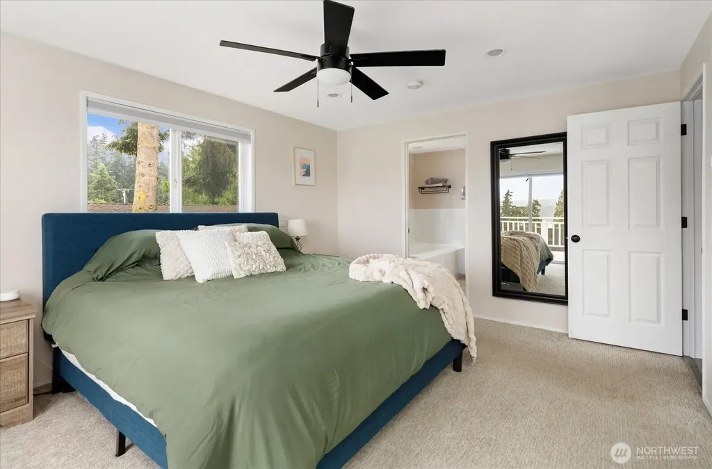 5055 Honeymoon Bay Road Freeland WA 98249