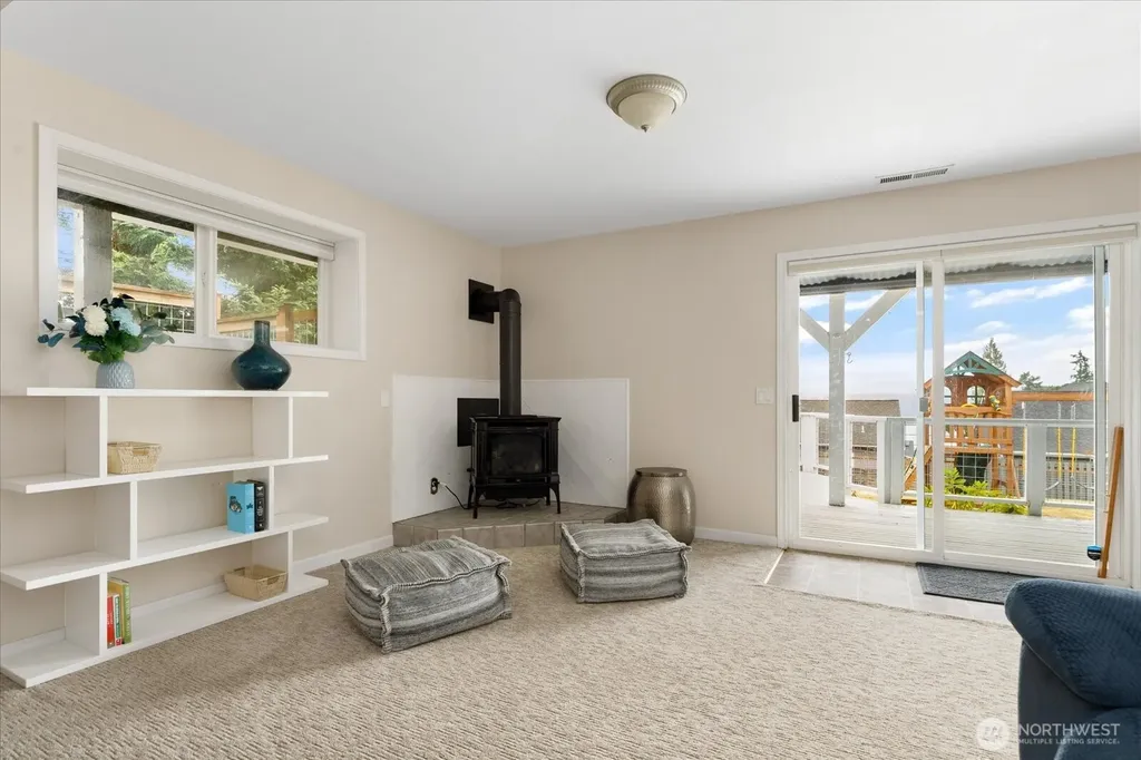 5055 Honeymoon Bay Road Freeland WA 98249