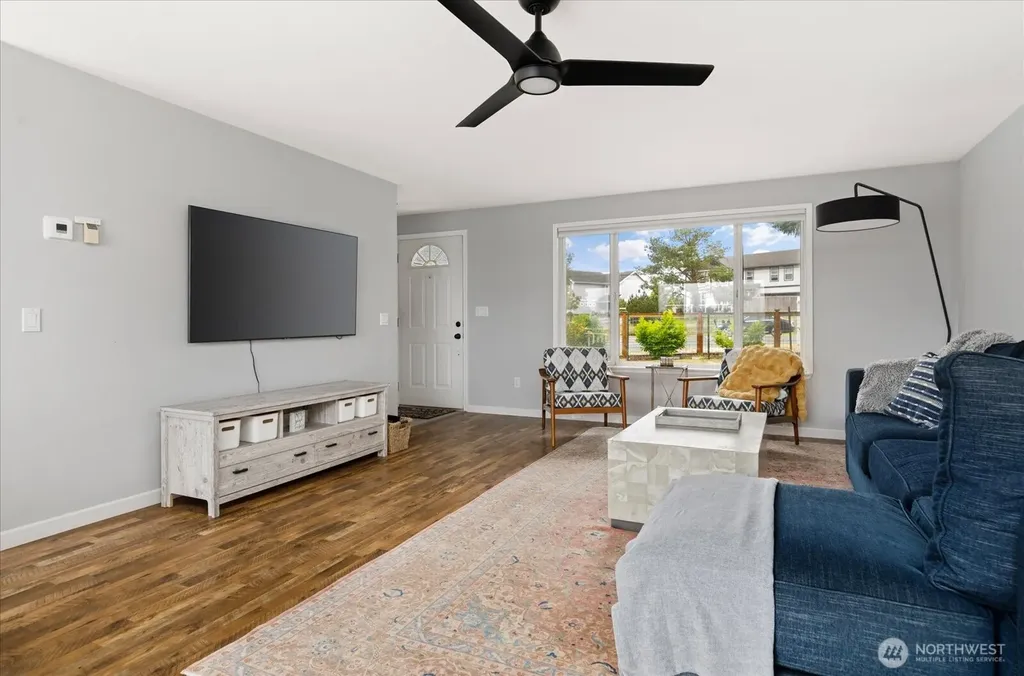 5055 Honeymoon Bay Road Freeland WA 98249