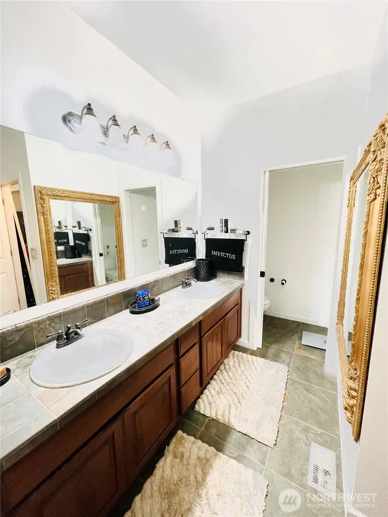409 SE 50th Street SE Auburn WA 98092