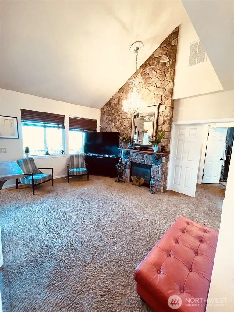 409 SE 50th Street SE Auburn WA 98092