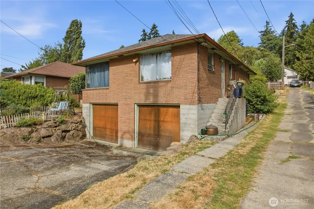 7420 Rainier Avenue S Seattle WA 98118