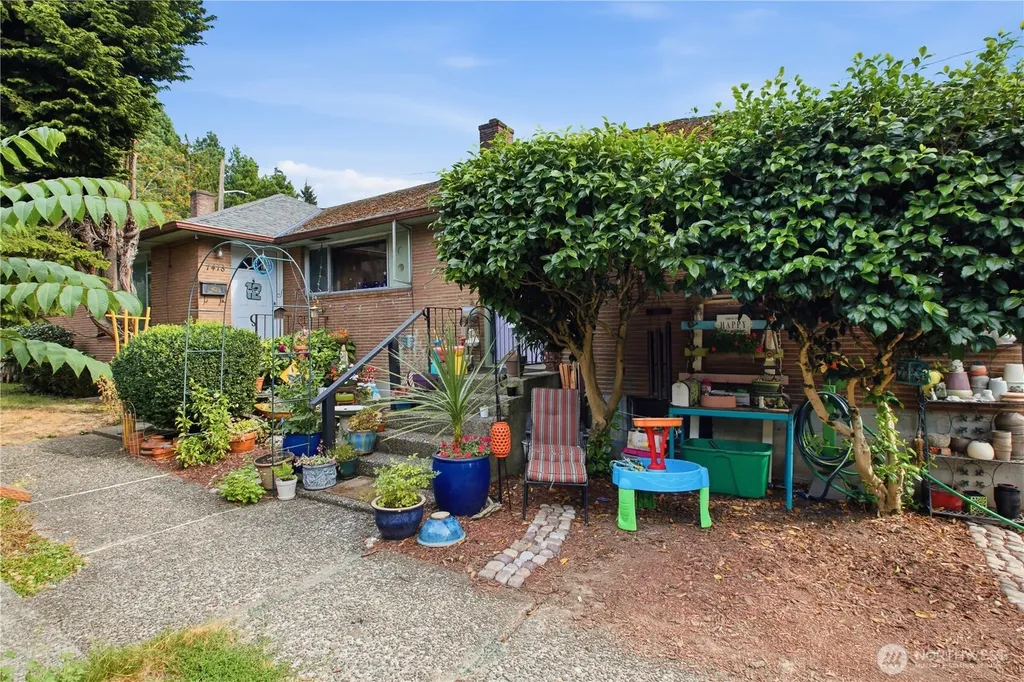 7420 Rainier Avenue S Seattle WA 98118