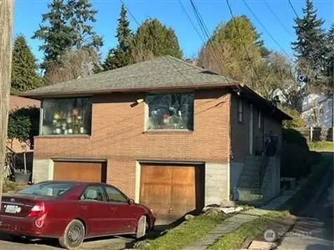 7418 Rainier Avenue S Seattle WA 98118