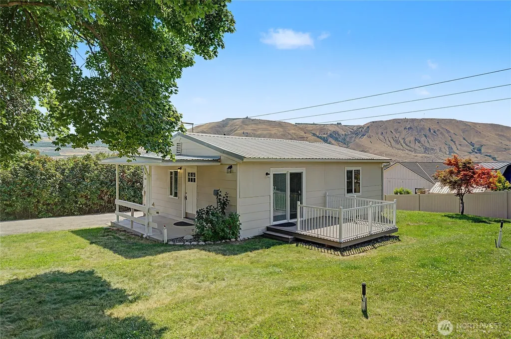 860 S Nancy Avenue East Wenatchee WA 98802