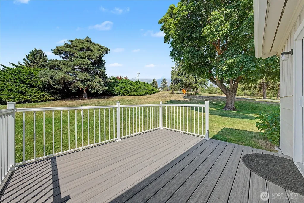 860 S Nancy Avenue East Wenatchee WA 98802