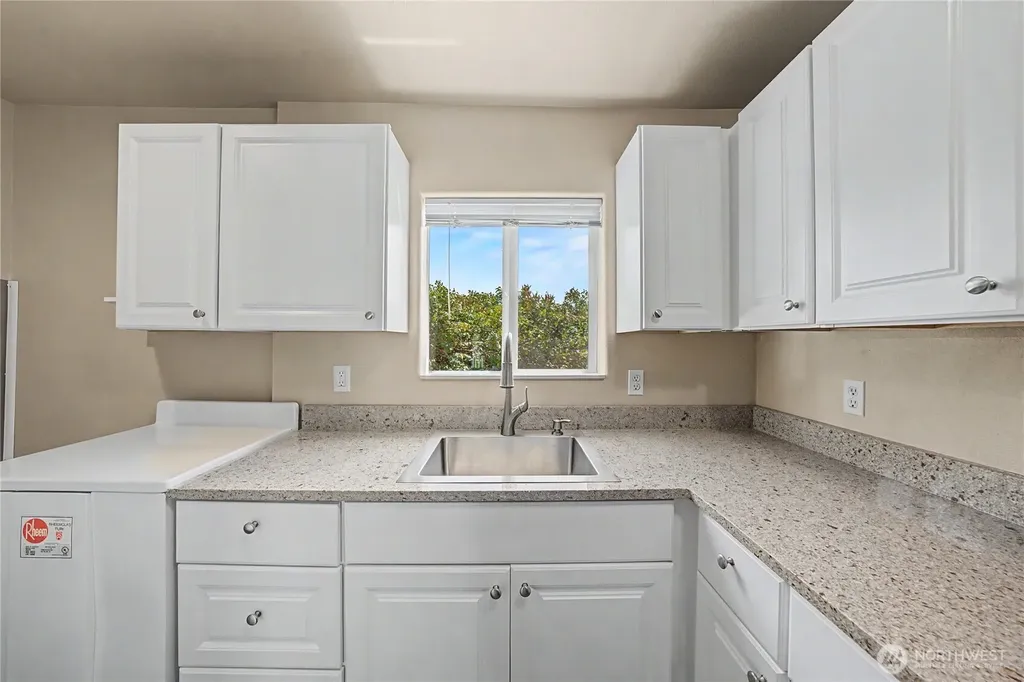 860 S Nancy Avenue East Wenatchee WA 98802