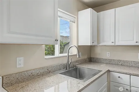 860 S Nancy Avenue East Wenatchee WA 98802