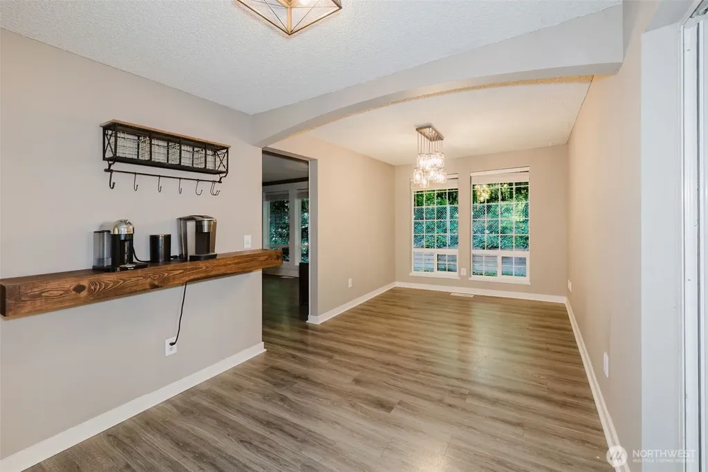 7629 Oak Park Drive NW Bremerton WA 98311