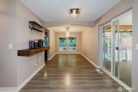 7629 Oak Park Drive NW Bremerton WA 98311