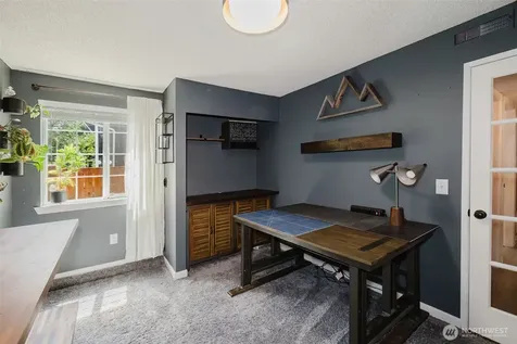 7629 Oak Park Drive NW Bremerton WA 98311