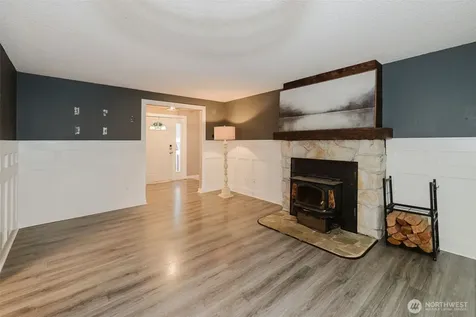 7629 Oak Park Drive NW Bremerton WA 98311