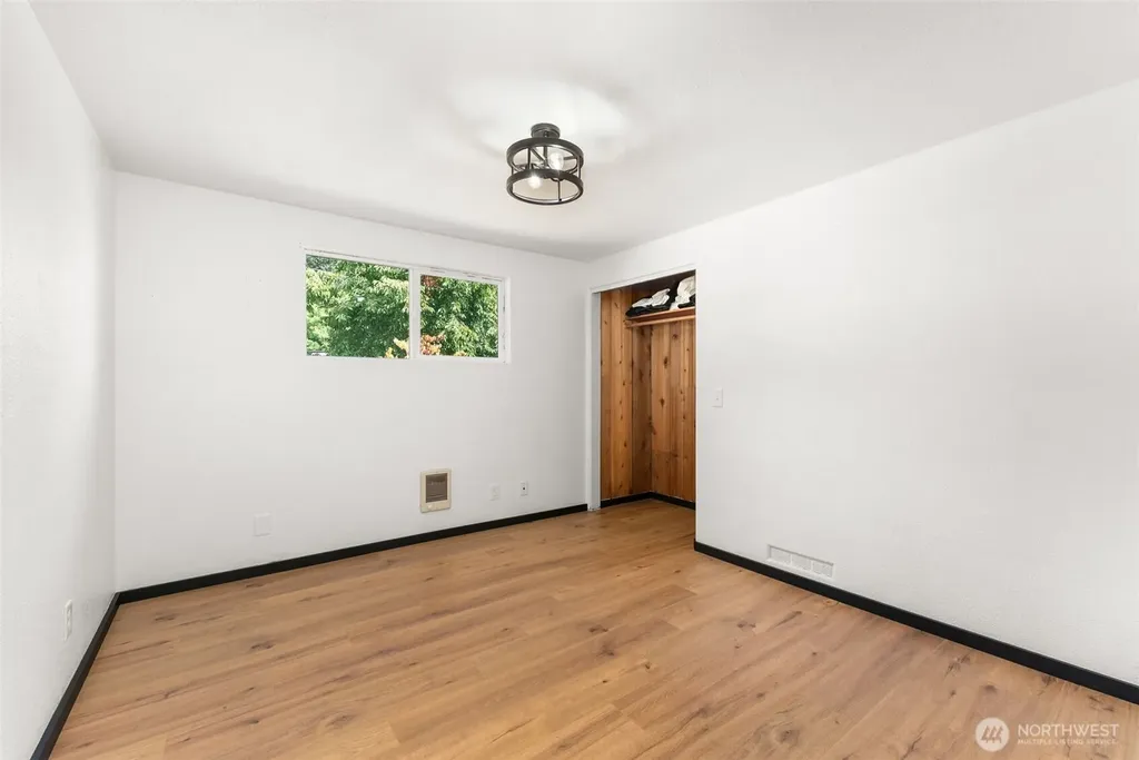 1713 Madison Street Shelton WA 98584