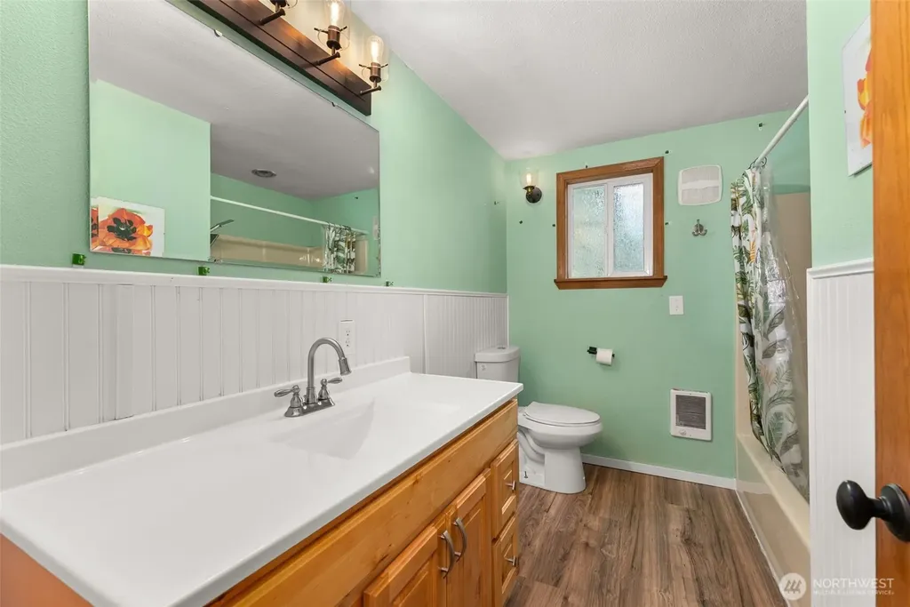 1713 Madison Street Shelton WA 98584