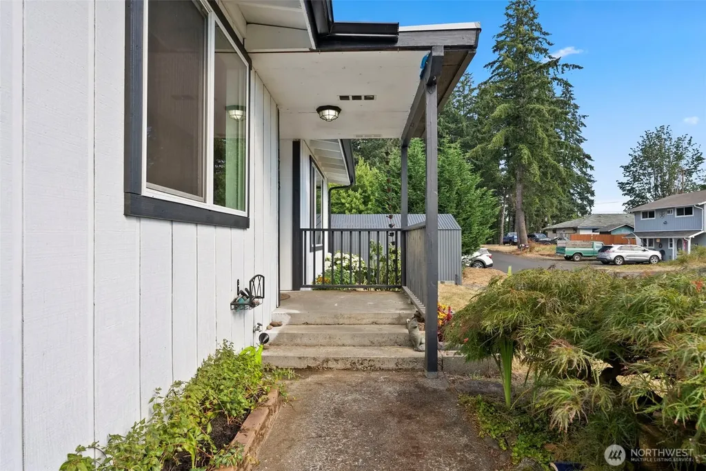 1713 Madison Street Shelton WA 98584