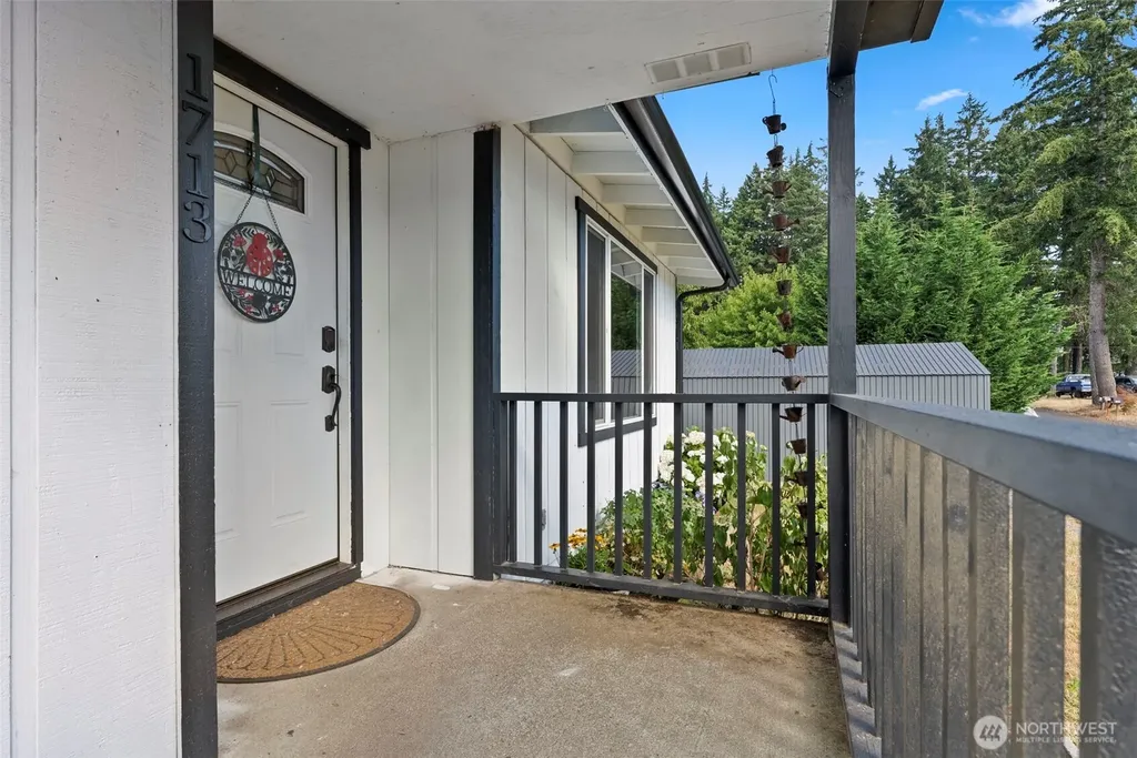 1713 Madison Street Shelton WA 98584