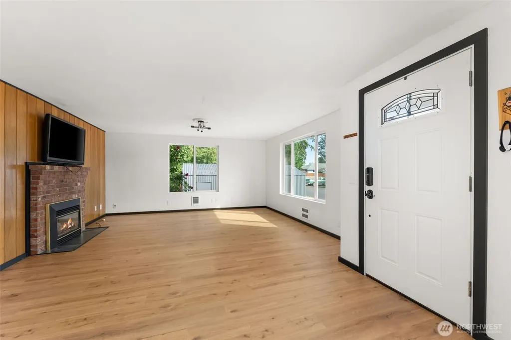 1713 Madison Street Shelton WA 98584