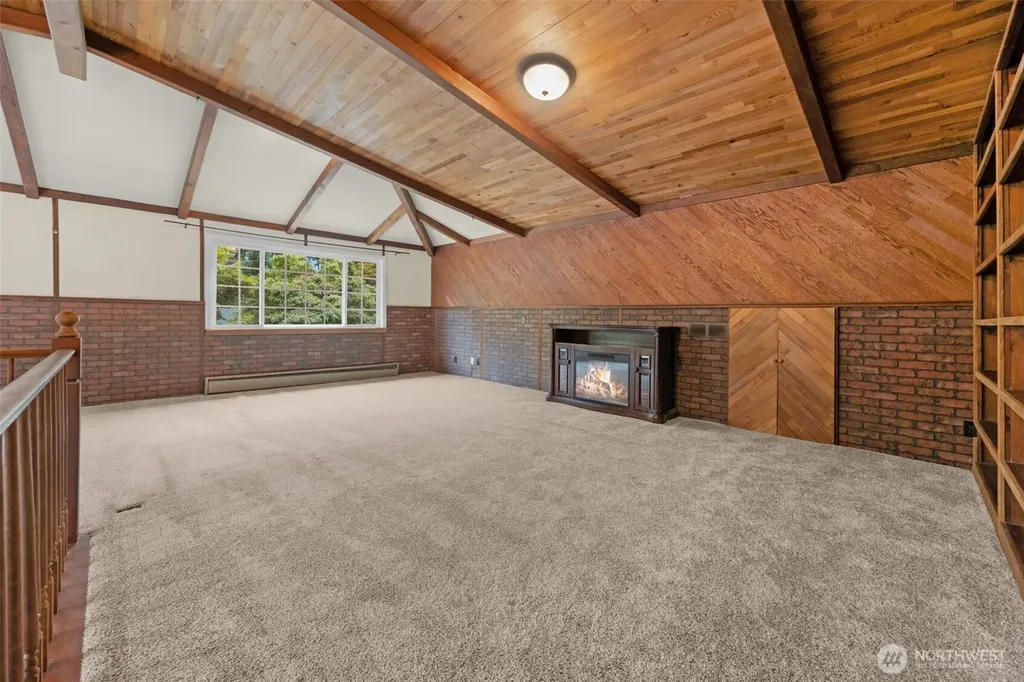 824 NE 194th Street Shoreline WA 98155