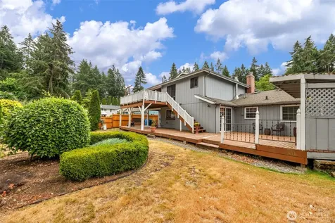 824 NE 194th Street Shoreline WA 98155