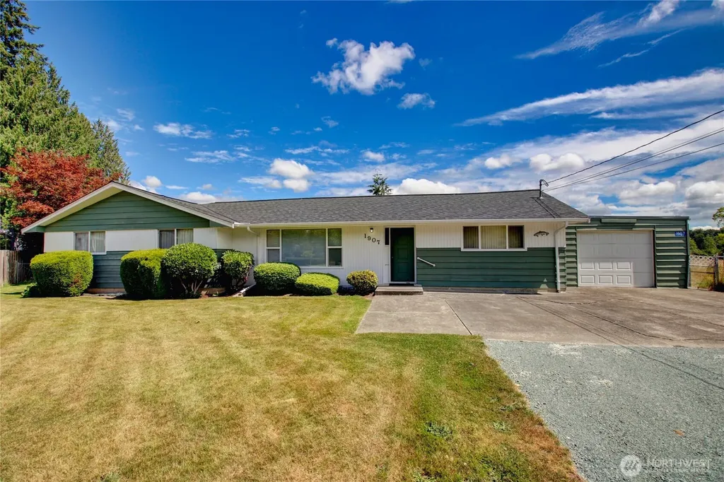 1907 Sparrs Lane Burlington WA 98233
