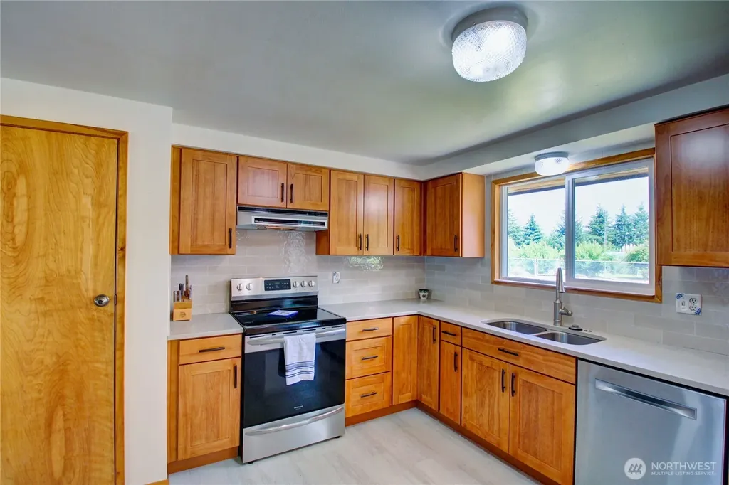 1907 Sparrs Lane Burlington WA 98233