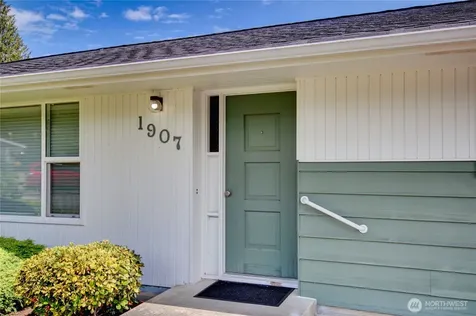 1907 Sparrs Lane Burlington WA 98233