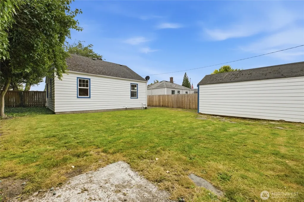 1409 Silver Street Sumner WA 98390
