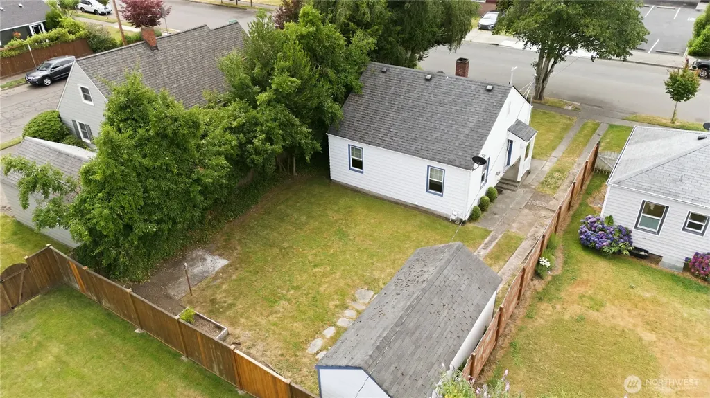 1409 Silver Street Sumner WA 98390