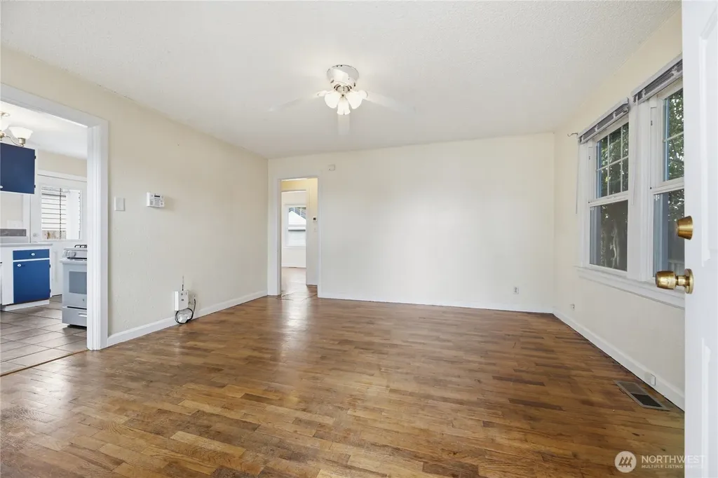 1409 Silver Street Sumner WA 98390