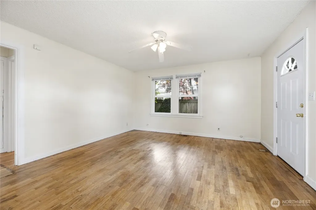 1409 Silver Street Sumner WA 98390