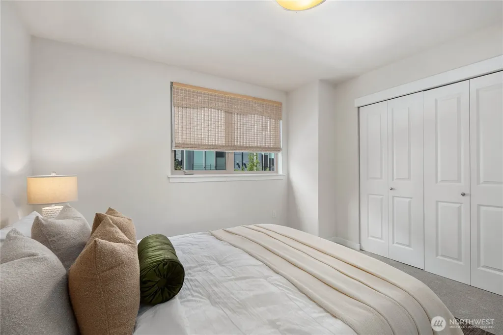 4253 SE 213th Place Issaquah WA 98029
