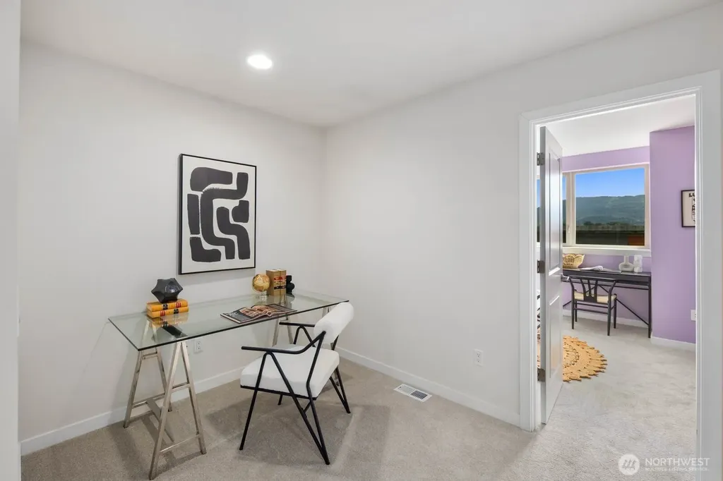 4253 SE 213th Place Issaquah WA 98029