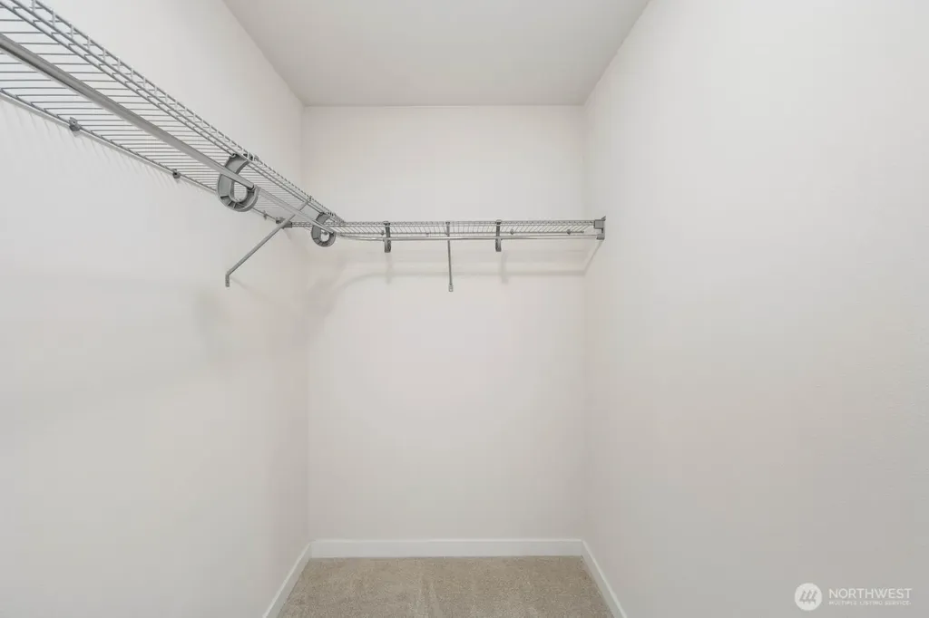 4253 SE 213th Place Issaquah WA 98029