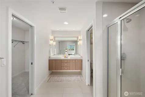 4253 SE 213th Place Issaquah WA 98029