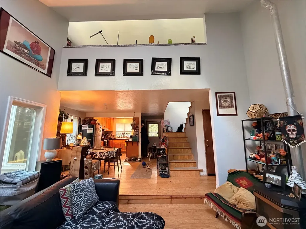 5040 SW Lake Helena Road Port Orchard WA 98367
