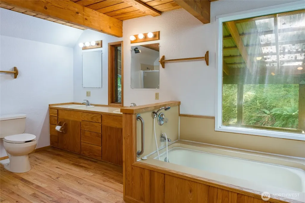 76 Lookout Loop Orcas Island WA 98245